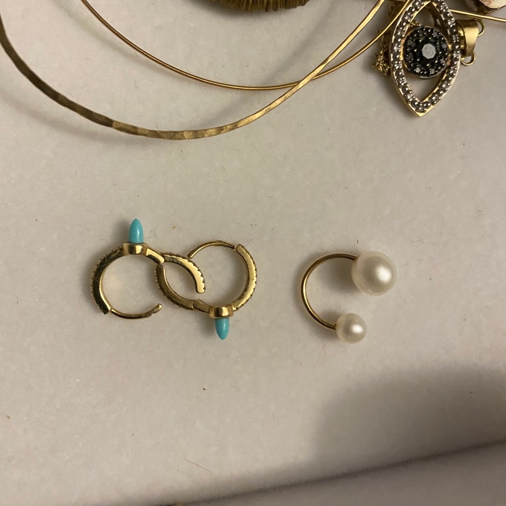 Gold earrings